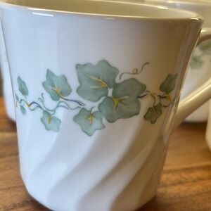 Corelle Callaway‎ Ivy on White Swirled Mug (Set of 4)